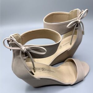 Chinese Laundry Nude Ankle-Strap Wedge Sandals | Size 8 / 38.5